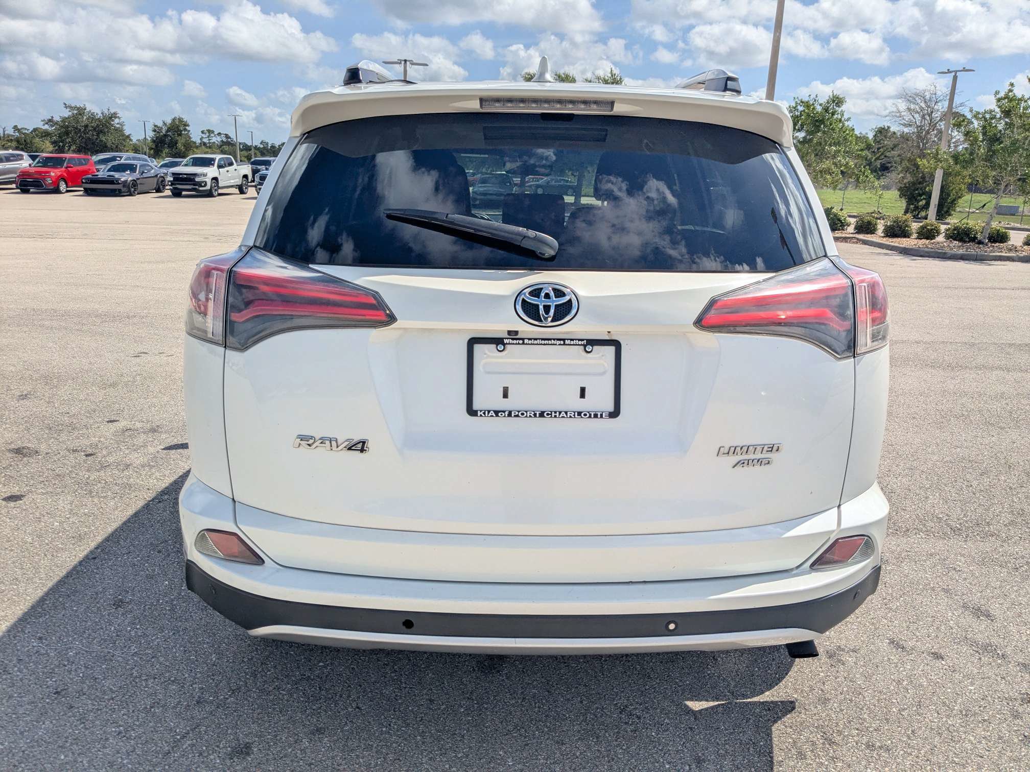 Used 2016 Toyota RAV4 Limited AWD/4WD image 6