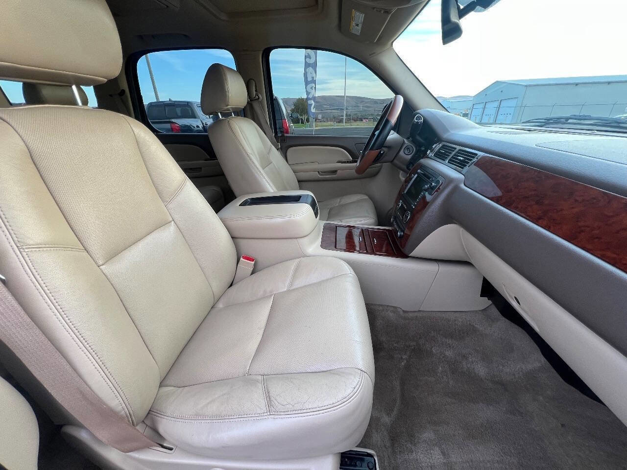 Used 2009 Chevrolet Tahoe LTZ image 7