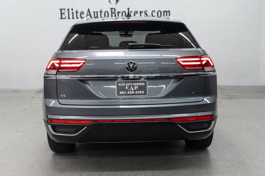 Used 2023 Volkswagen Atlas Cross Sport SE w/ Black Wheel Package AWD/4WD image 4