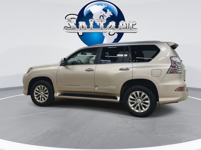 Used 2016 Lexus GX 460 image 2