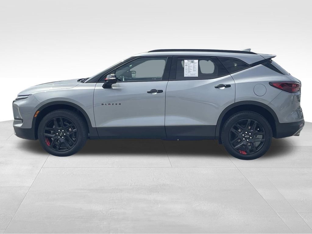 Used 2024 Chevrolet Blazer LT w/ Sound & Technology Package image 7