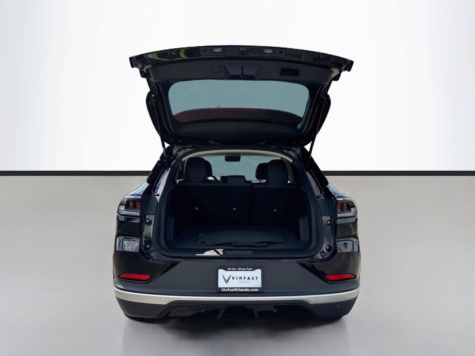 New 2027 VinFast VF 8 Eco AWD/4WD image 25