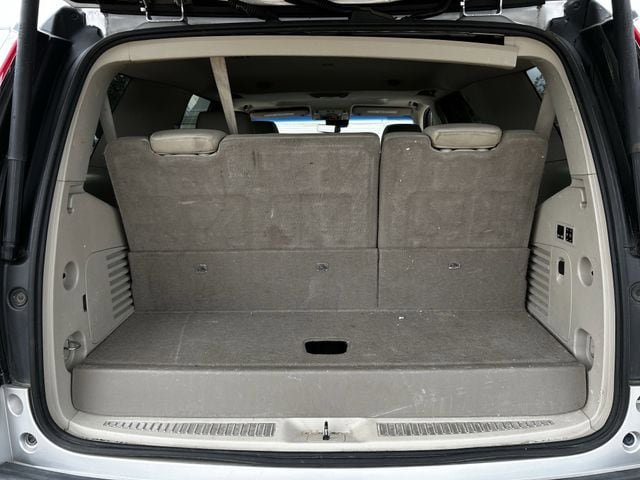 Used 2017 Cadillac Escalade Luxury RWD image 33