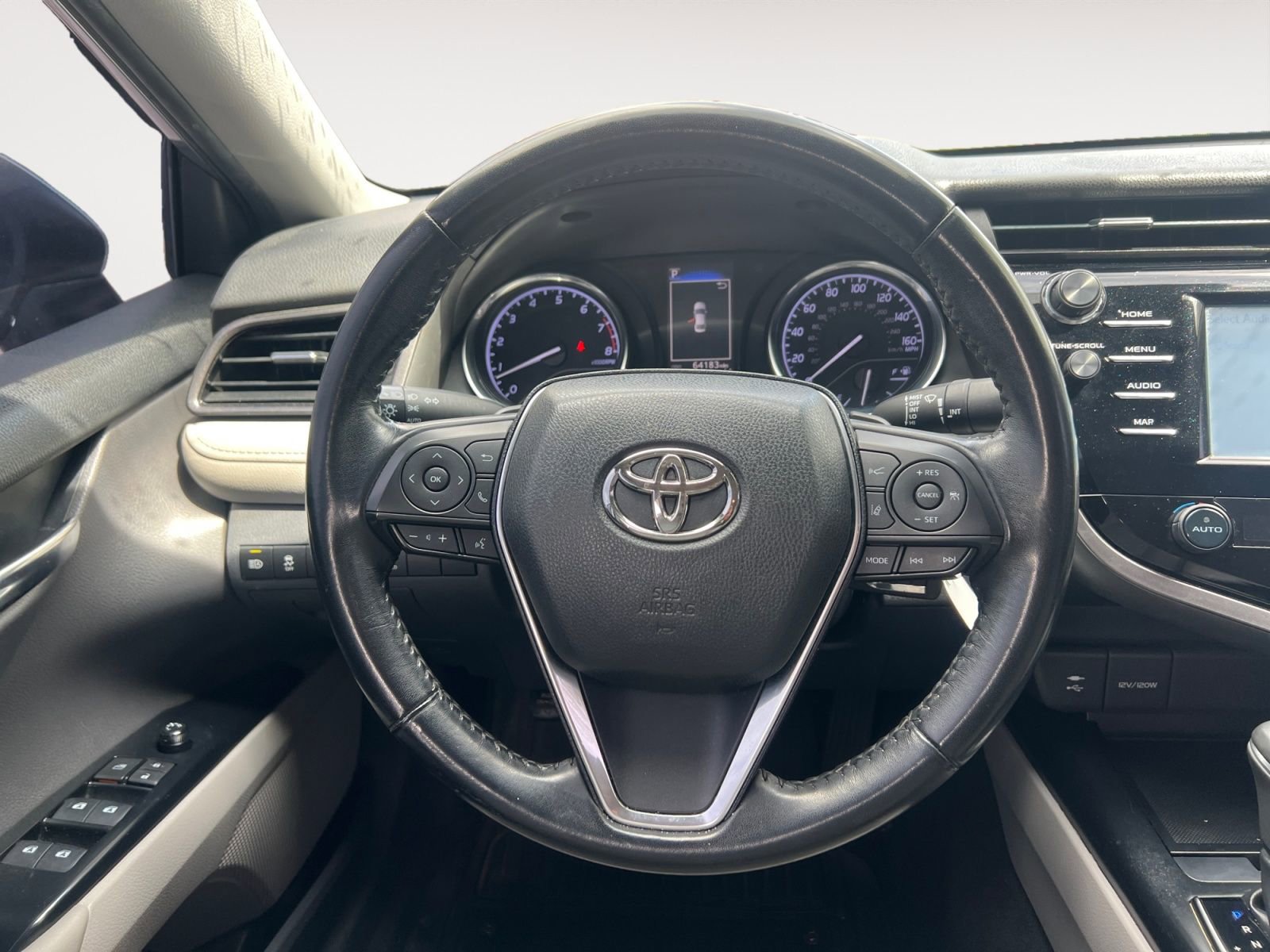 Used 2019 Toyota Camry SE FWD image 12