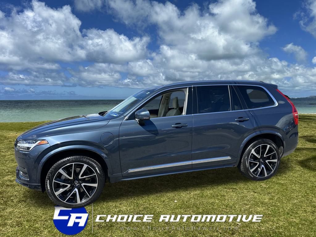 Used 2021 Volvo XC90 T8 Inscription Expression w/ Advanced Package image 3