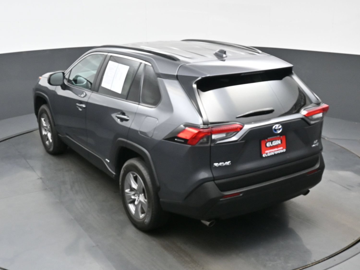 Used 2022 Toyota RAV4 LE AWD/4WD image 36
