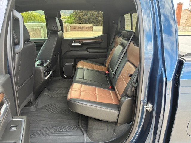 Used 2023 Chevrolet Silverado 1500 High Country w/ Technology Package image 19