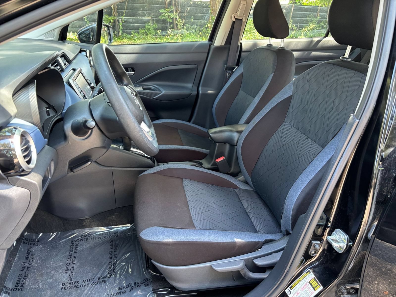 Used 2025 Nissan Versa SV FWD image 25