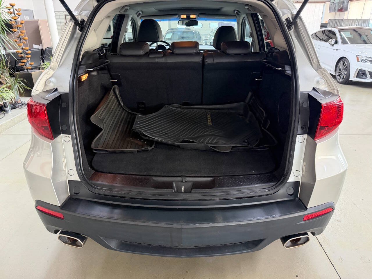 Used 2010 Acura RDX w/ Technology Package AWD/4WD image 9