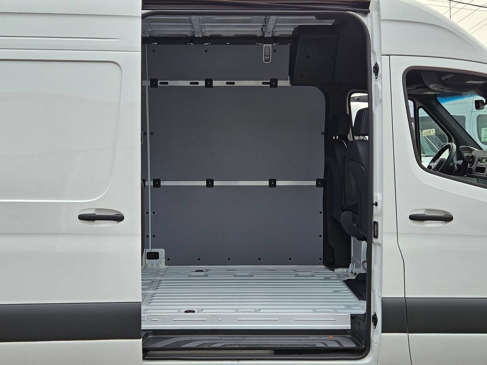 New 2025 Mercedes-Benz Sprinter 2500 image 28