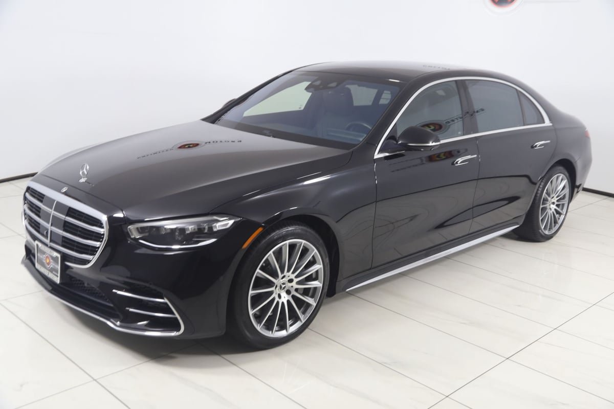 Used 2022 Mercedes-Benz S 500 4MATIC w/ AMG Line Package image 27