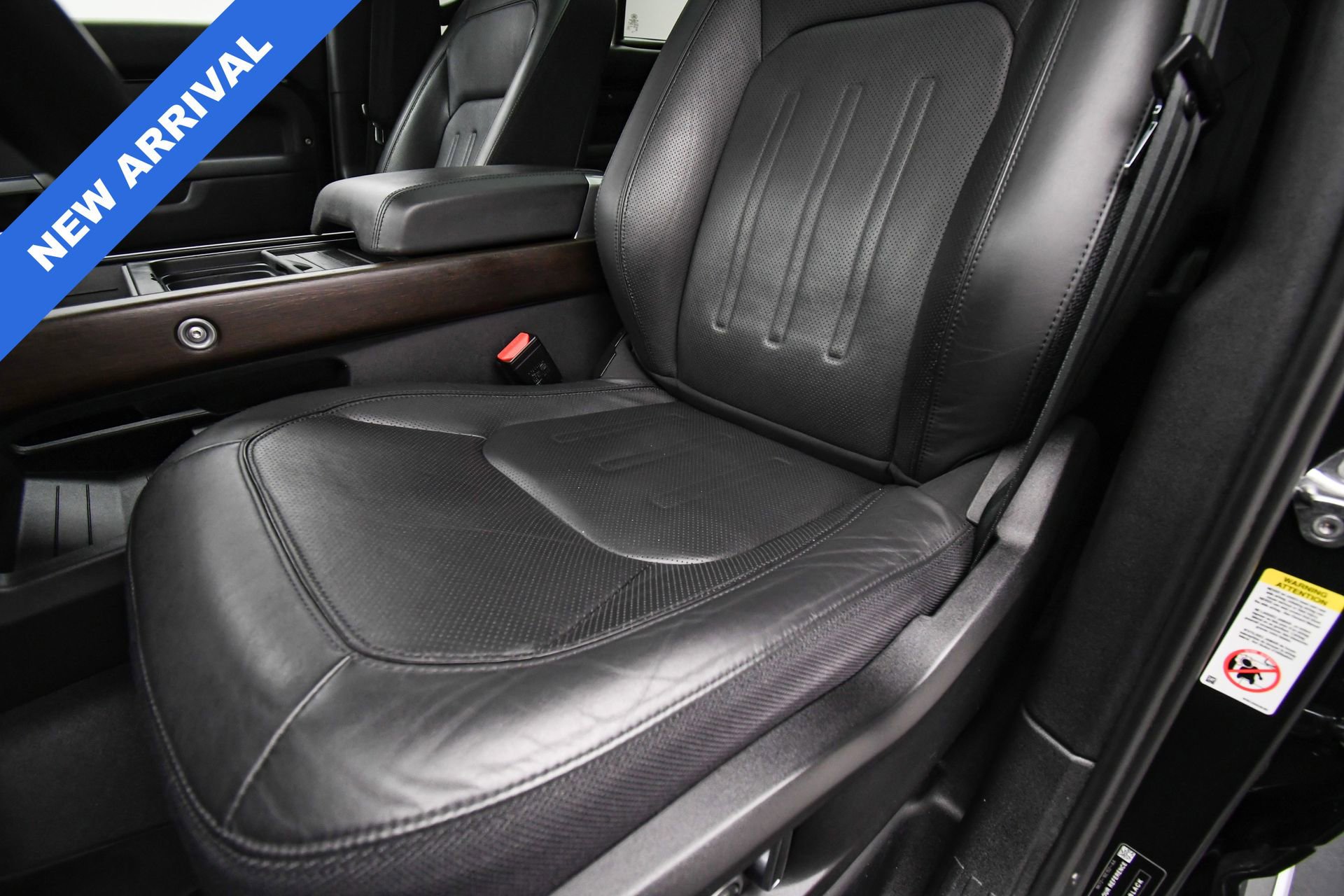 Used 2023 Land Rover Defender 130 X image 50