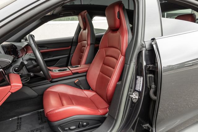 Used 2023 Porsche Taycan w/ Premium Package RWD image 10