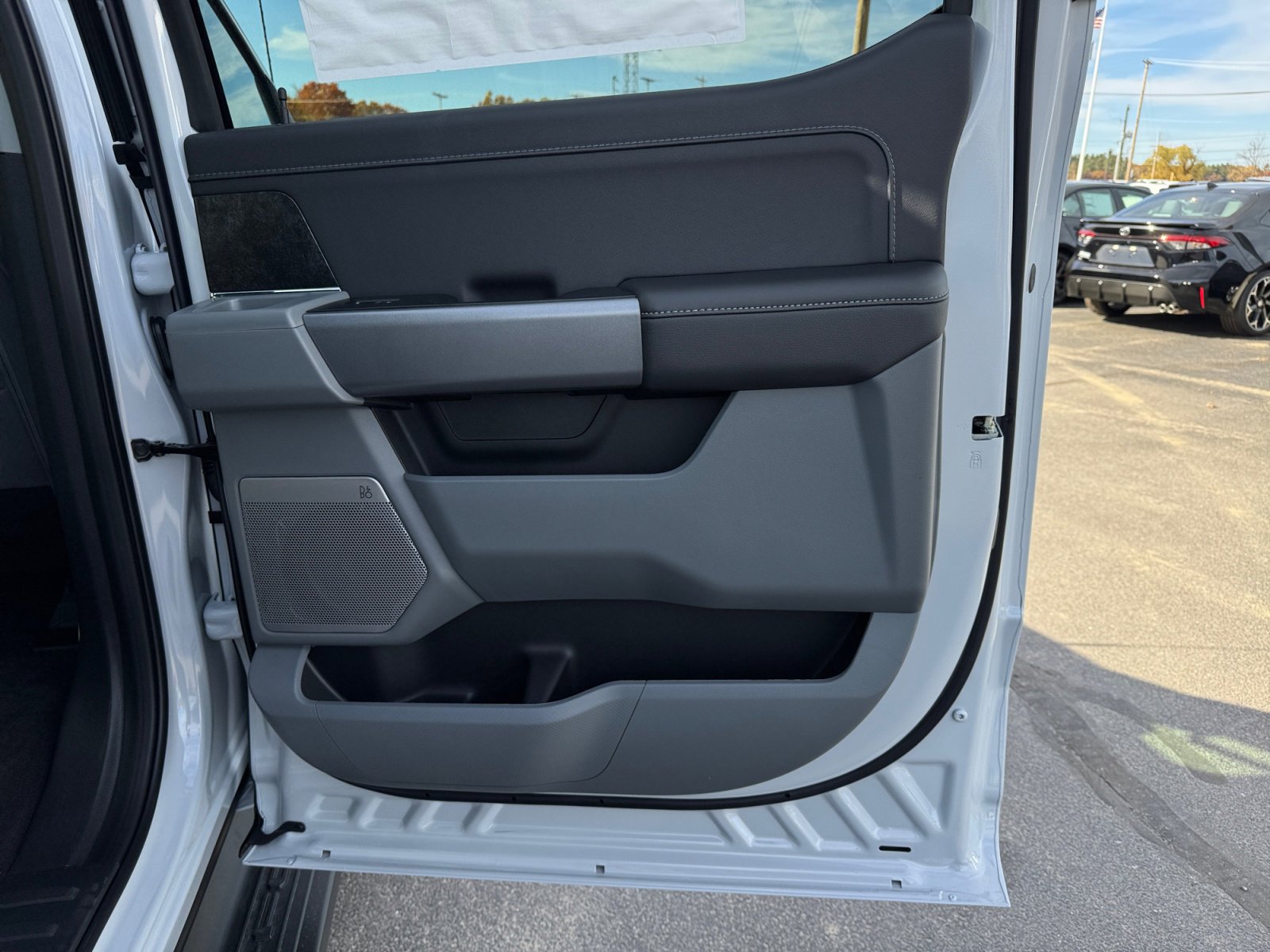 New 2025 Ford F150 Lightning Flash image 27