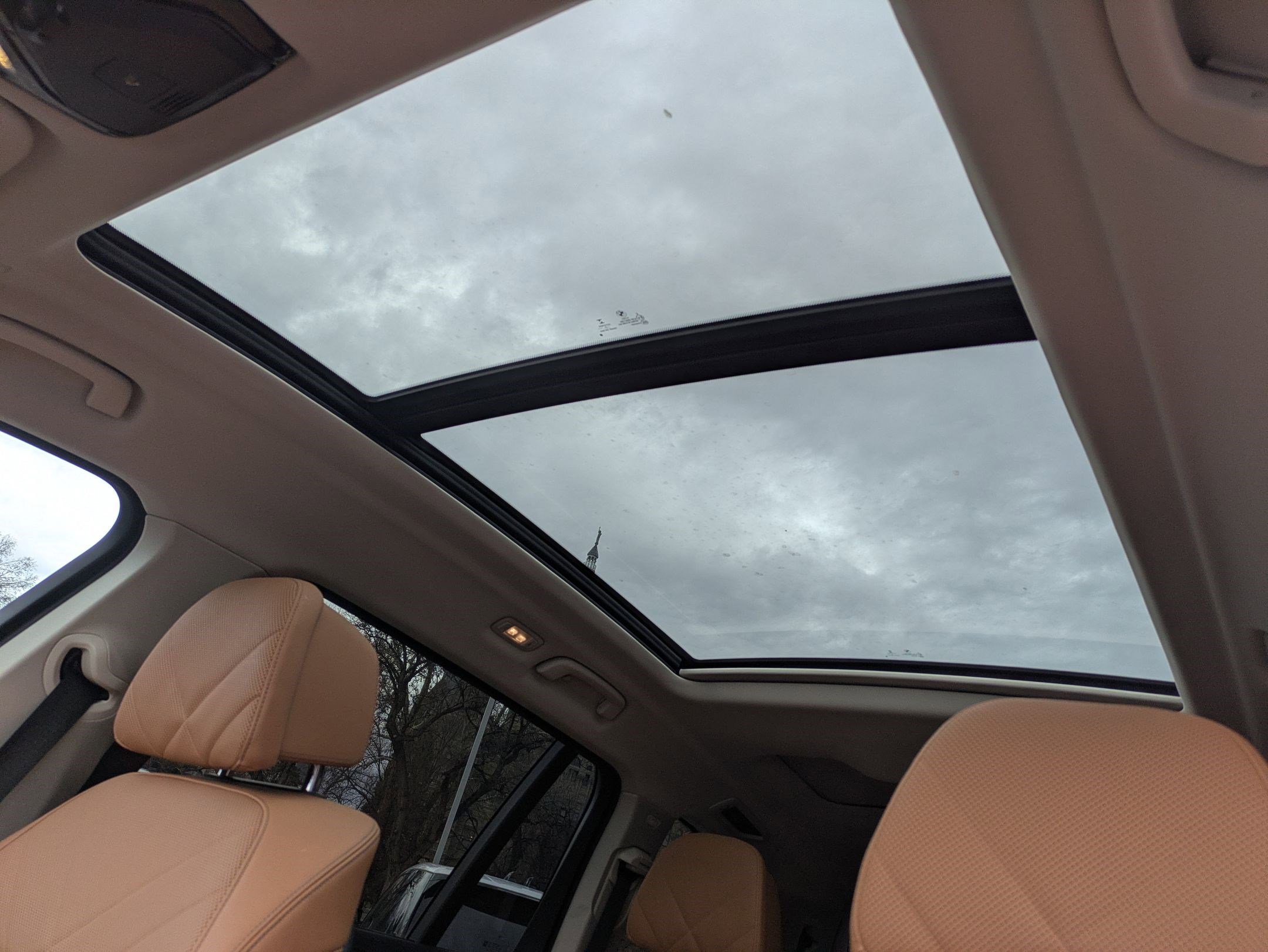 Used 2023 BMW X7 xDrive40i w/ Premium Package image 25