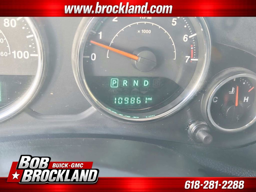 Used 2017 Jeep Wrangler Sahara w/ Connectivity Group image 29