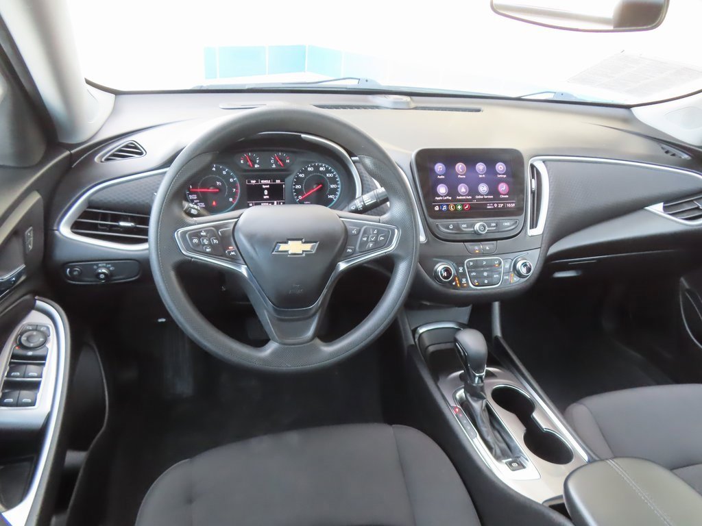 Used 2023 Chevrolet Malibu LT image 4