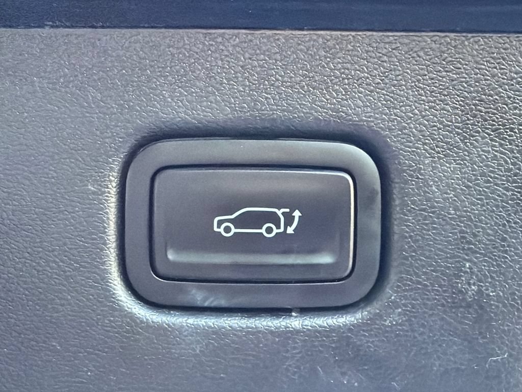 Used 2024 Hyundai Kona Limited FWD image 19