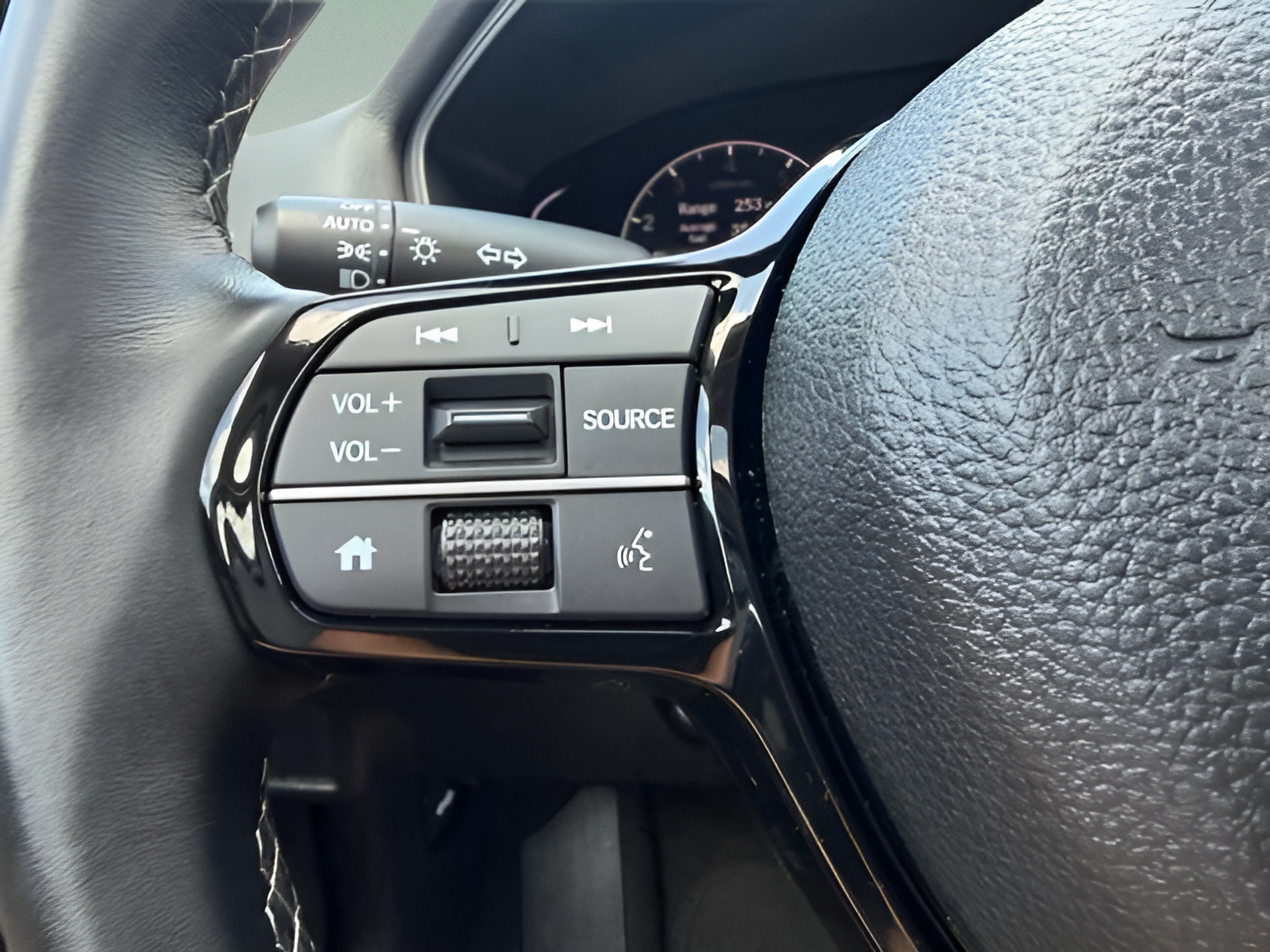 Certified 2023 Honda Civic EX image 10