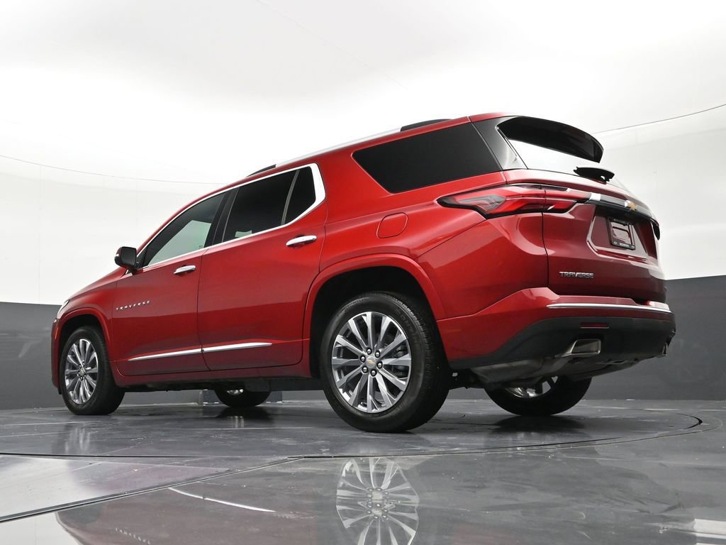 Used 2023 Chevrolet Traverse Premier FWD image 25