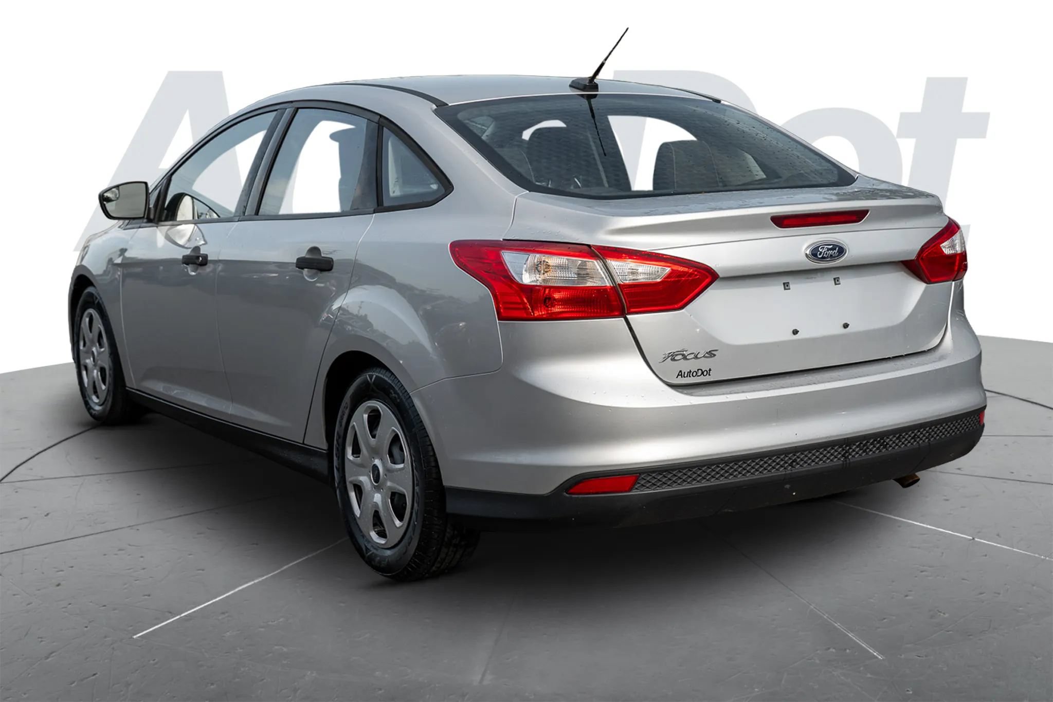 Used 2014 Ford Focus S FWD image 2