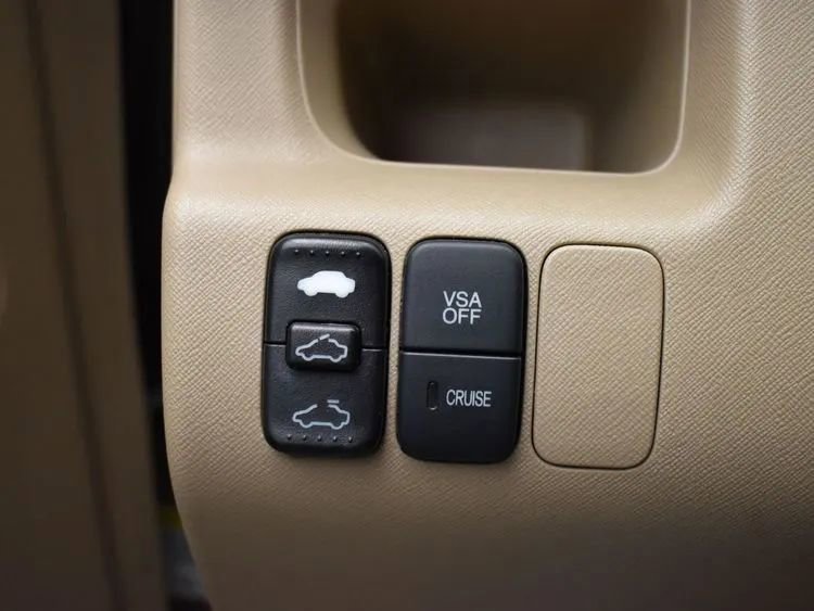 Used 2006 Honda CR-V EX image 23