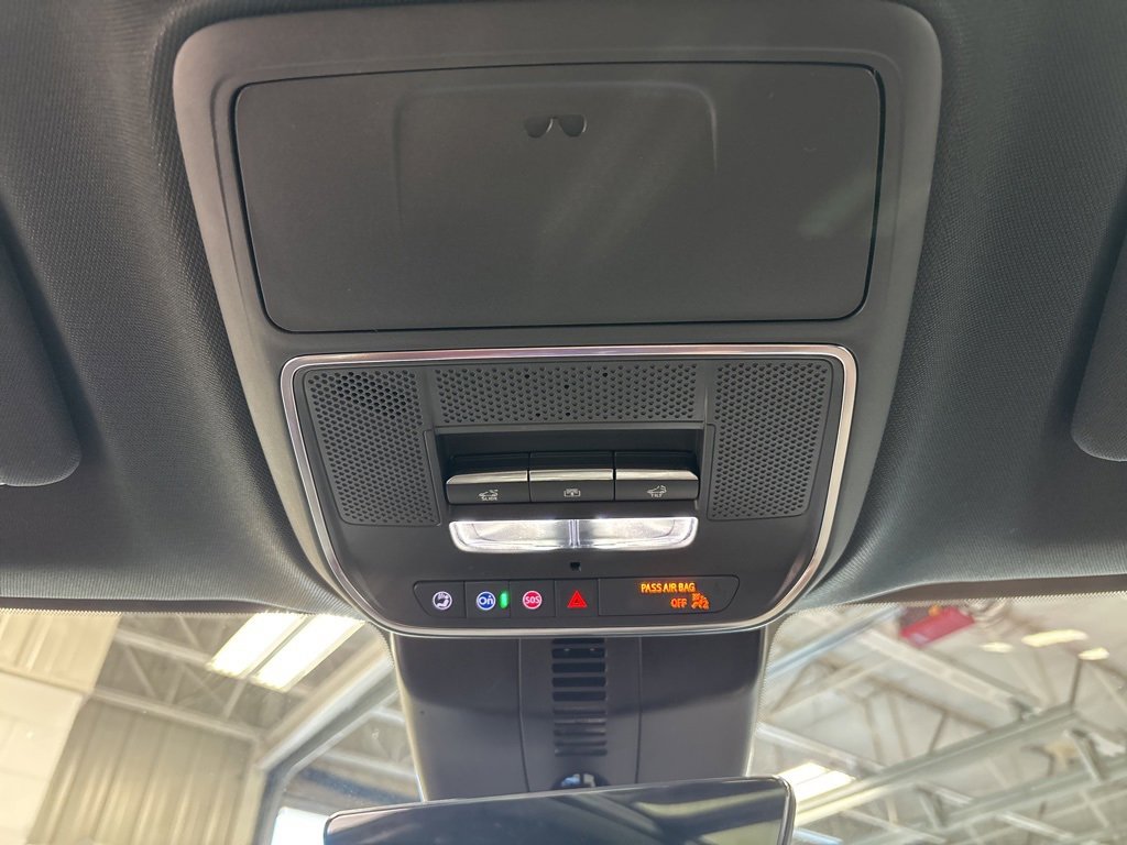 New 2026 Chevrolet Traverse RS image 16