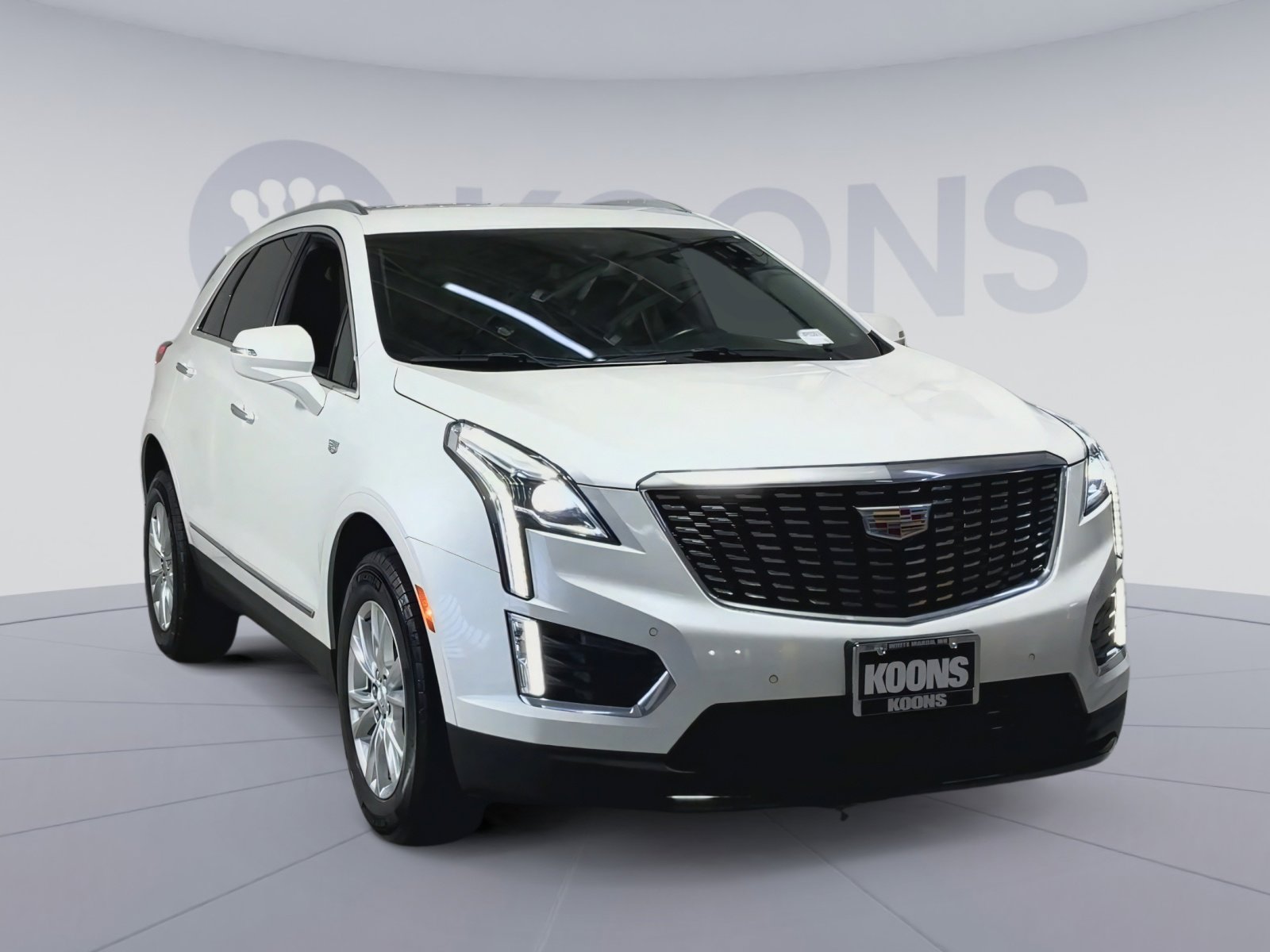 Used 2023 Cadillac XT5 Luxury w/ LPO, Floor Liner Package image 4