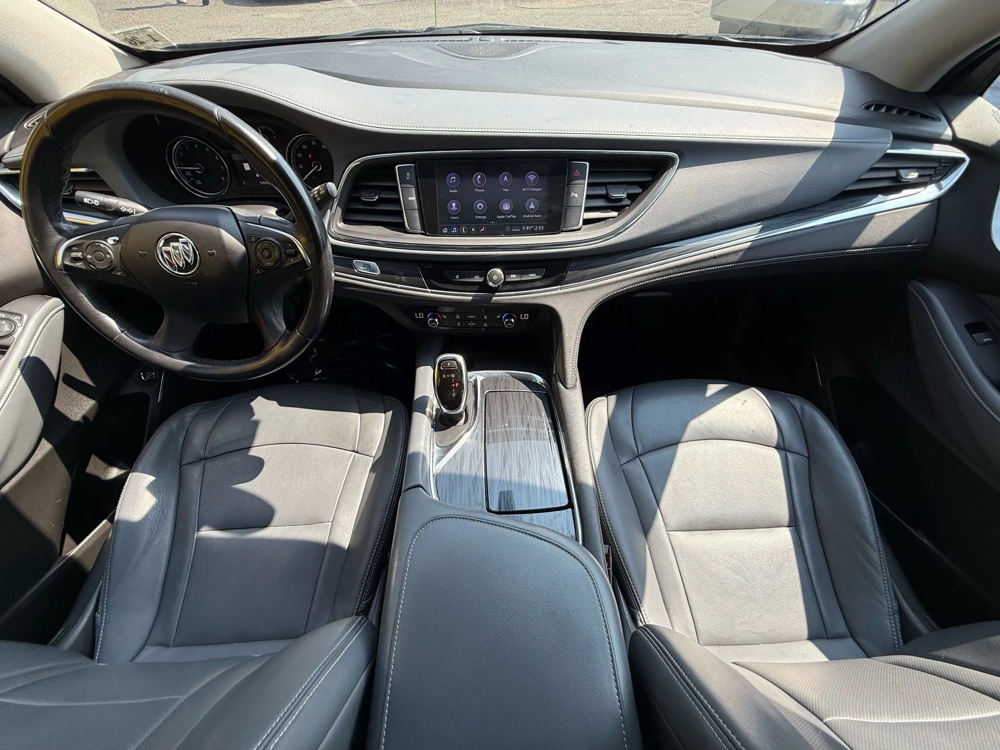 Used 2020 Buick Enclave Essence w/ Sport Touring Edition image 18