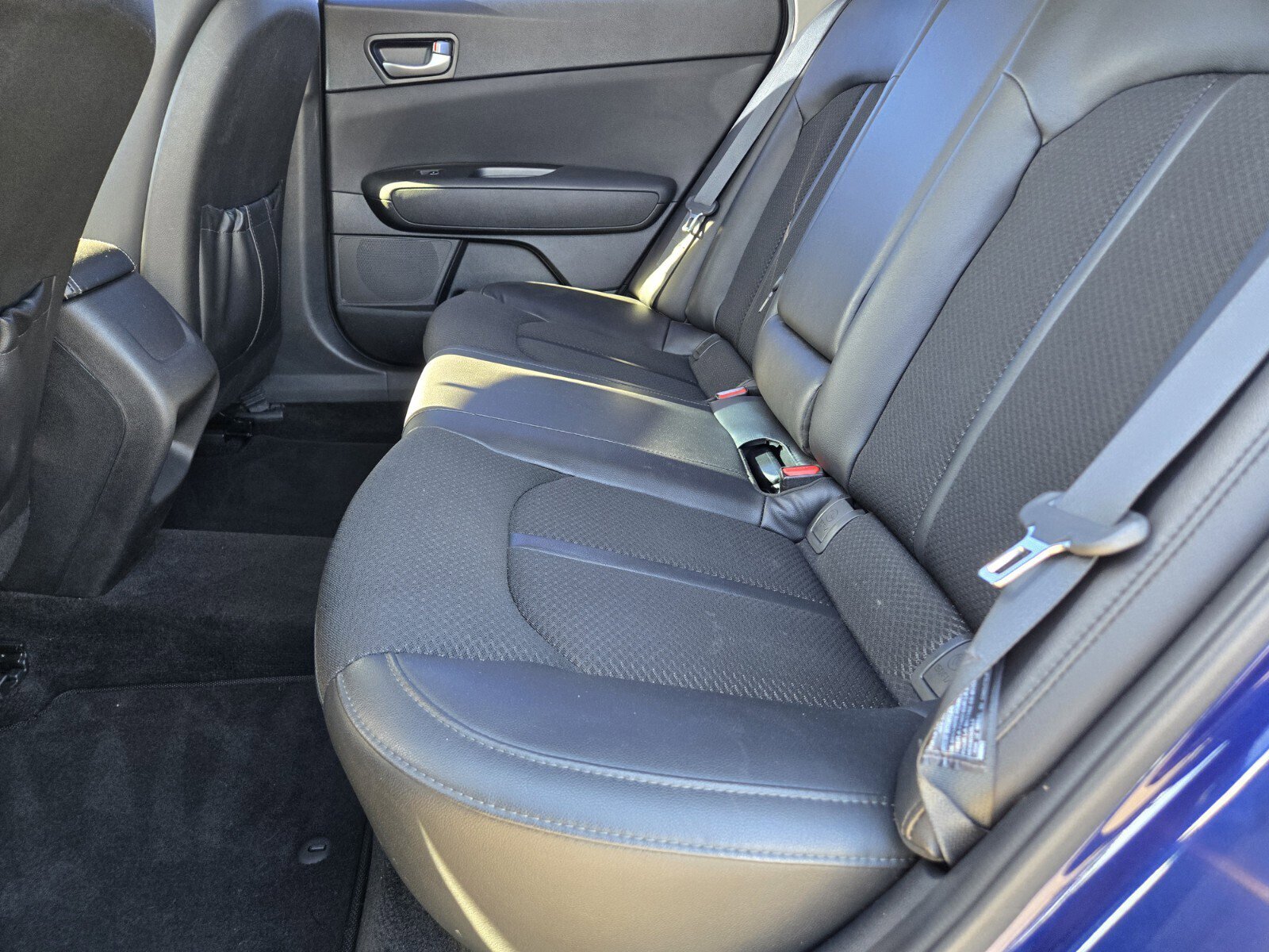 Used 2018 Kia Optima S image 12