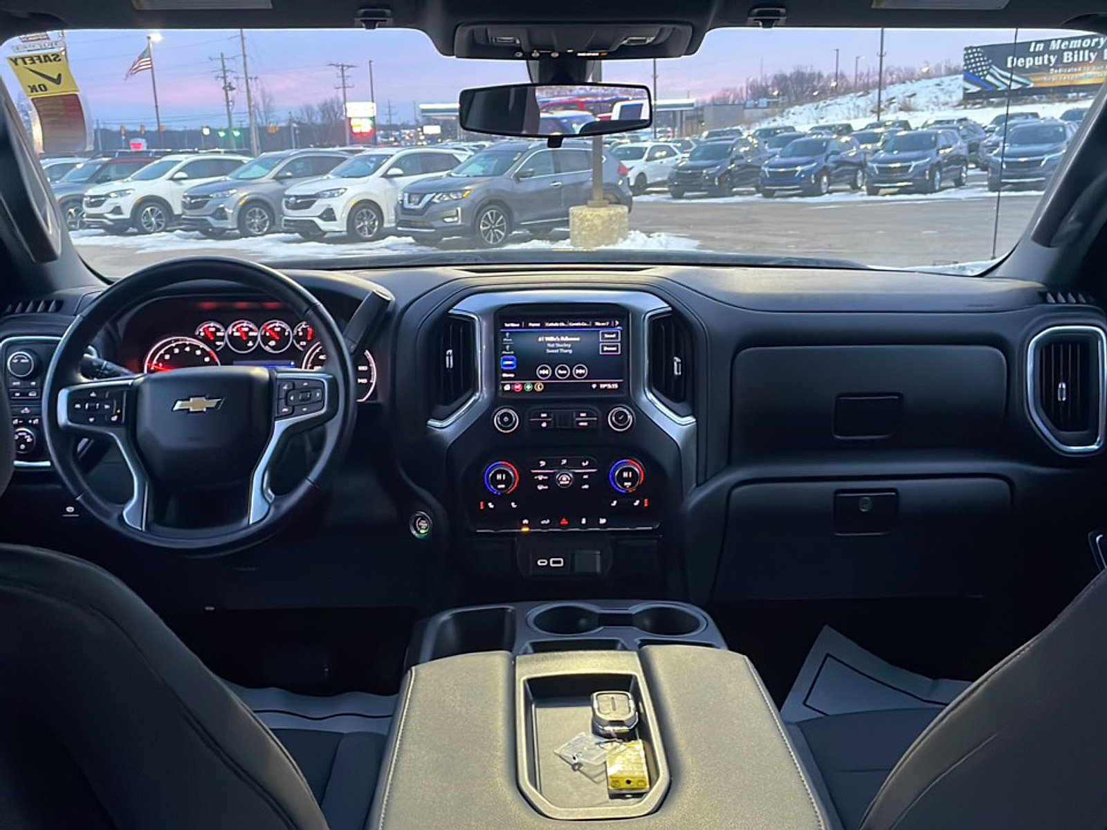 Used 2022 Chevrolet Silverado 1500 LT w/ Bed Protection Package image 15