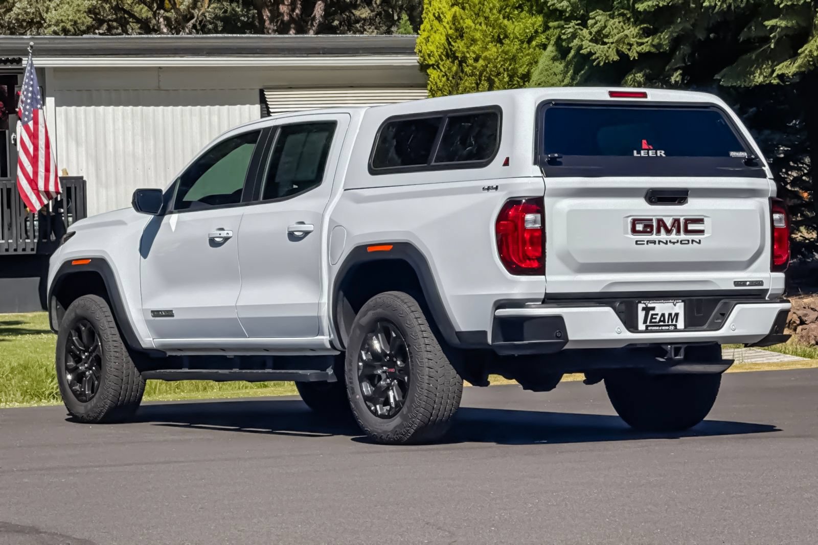 Used 2025 GMC Canyon Elevation w/ Convenience Package AWD/4WD image 6