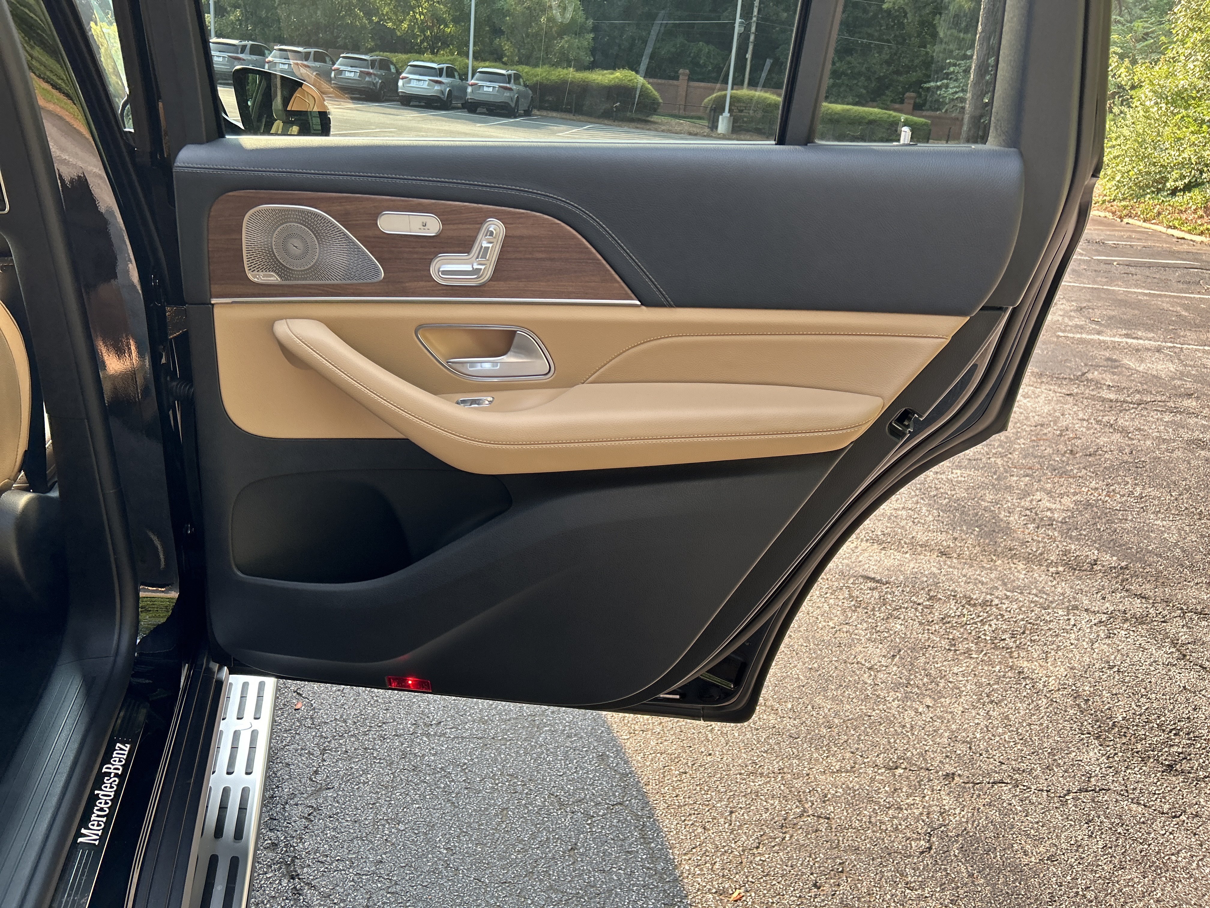 New 2026 Mercedes-Benz GLS 580 4MATIC image 42