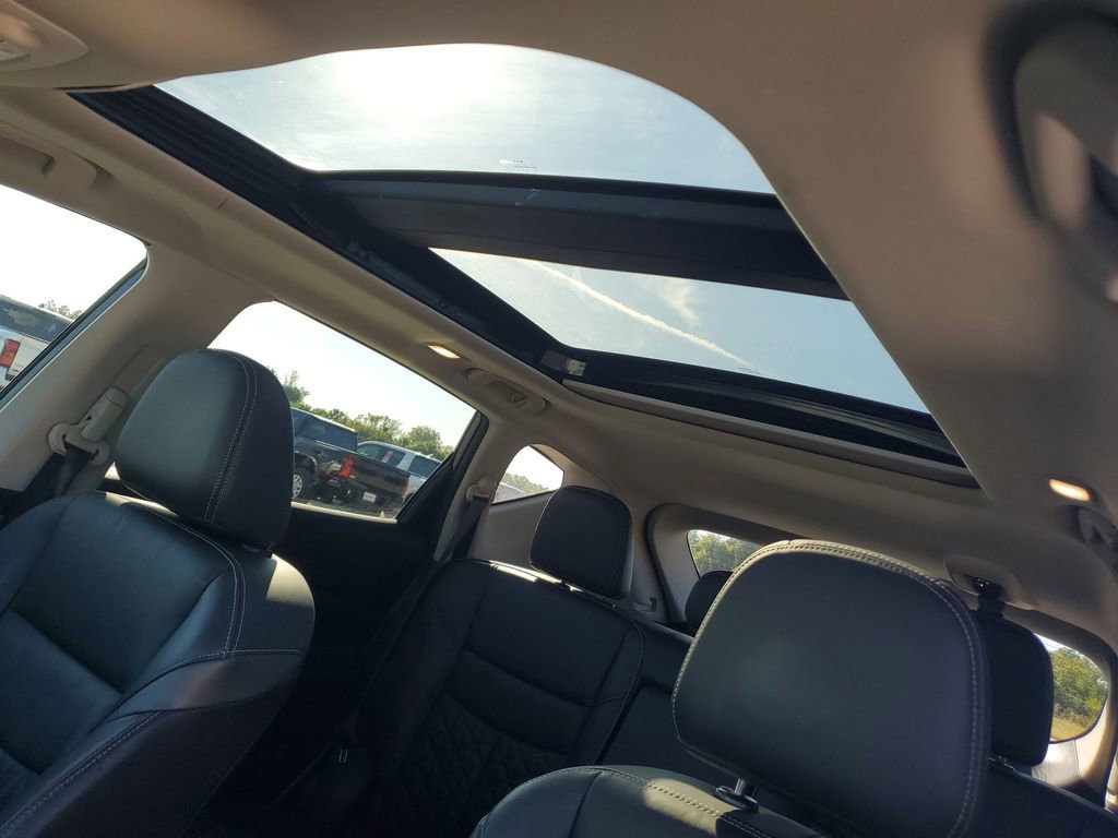 Used 2020 Nissan Murano Platinum image 30