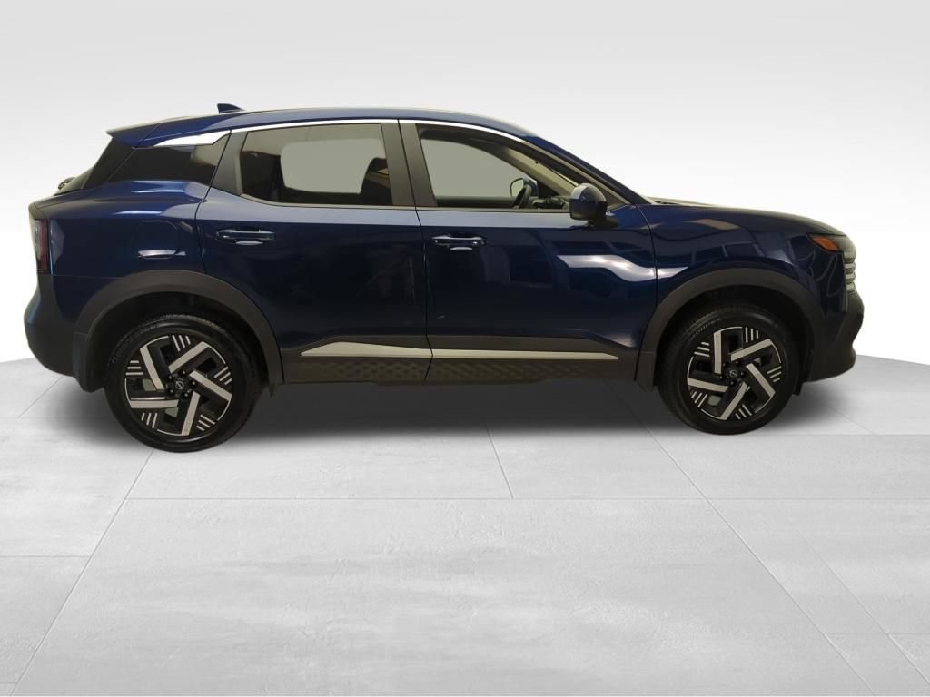 Certified 2025 Nissan Kicks SV FWD image 10