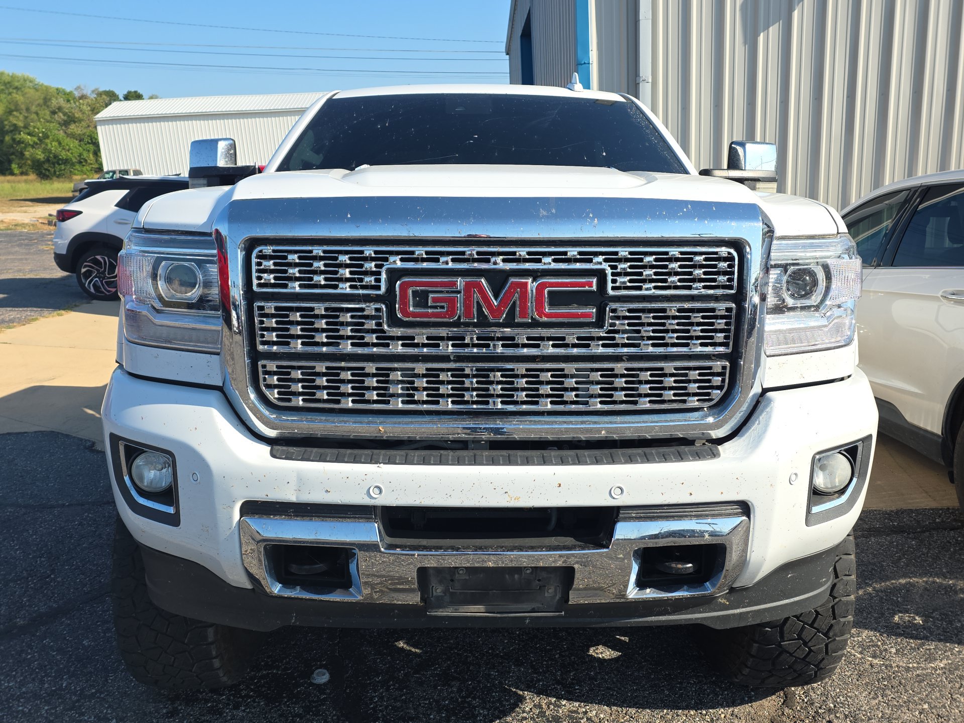 Used 2016 GMC Sierra 2500 Denali w/ Duramax Plus Package AWD/4WD image 2