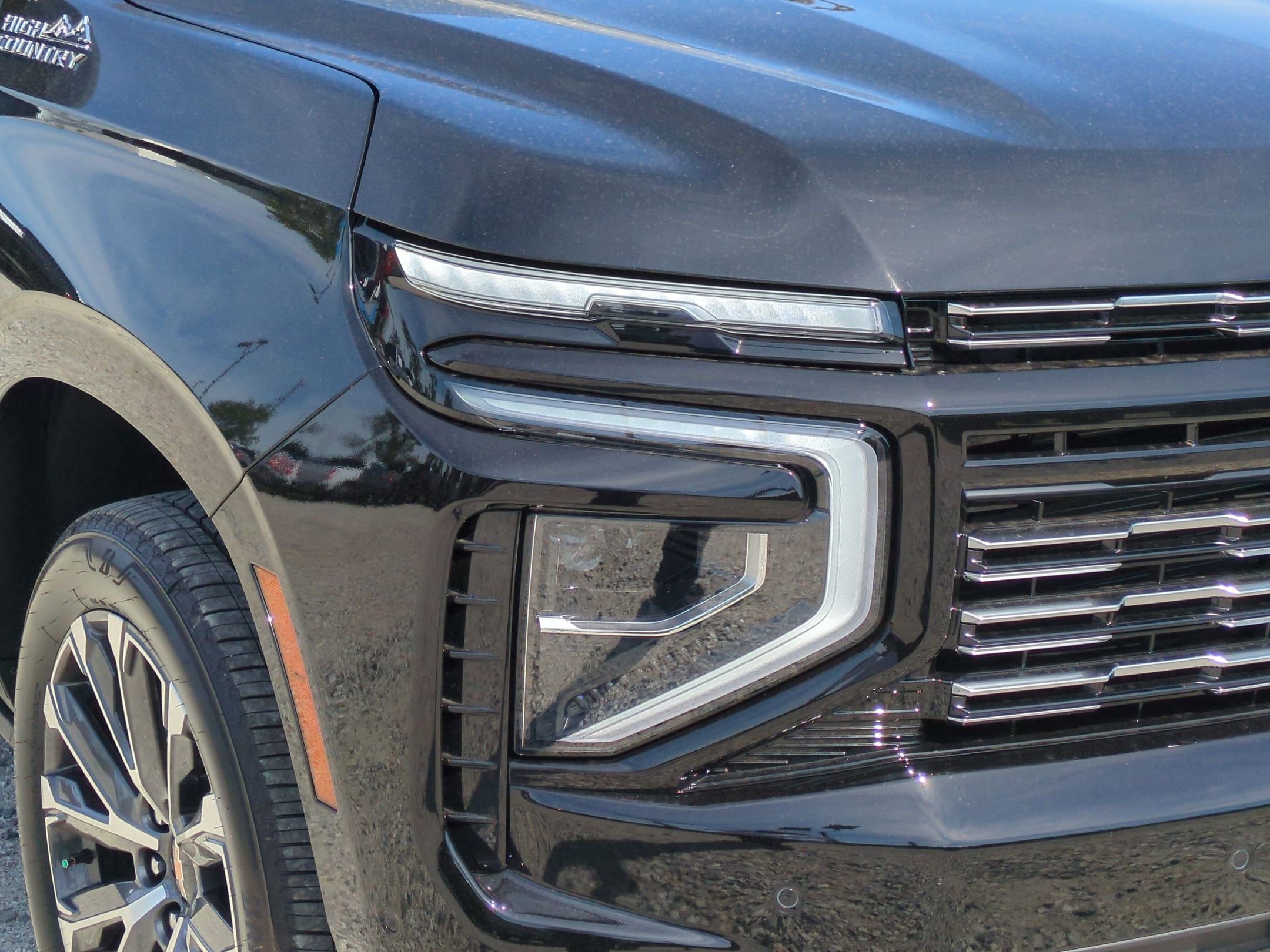 New 2026 Chevrolet Tahoe High Country AWD/4WD image 12