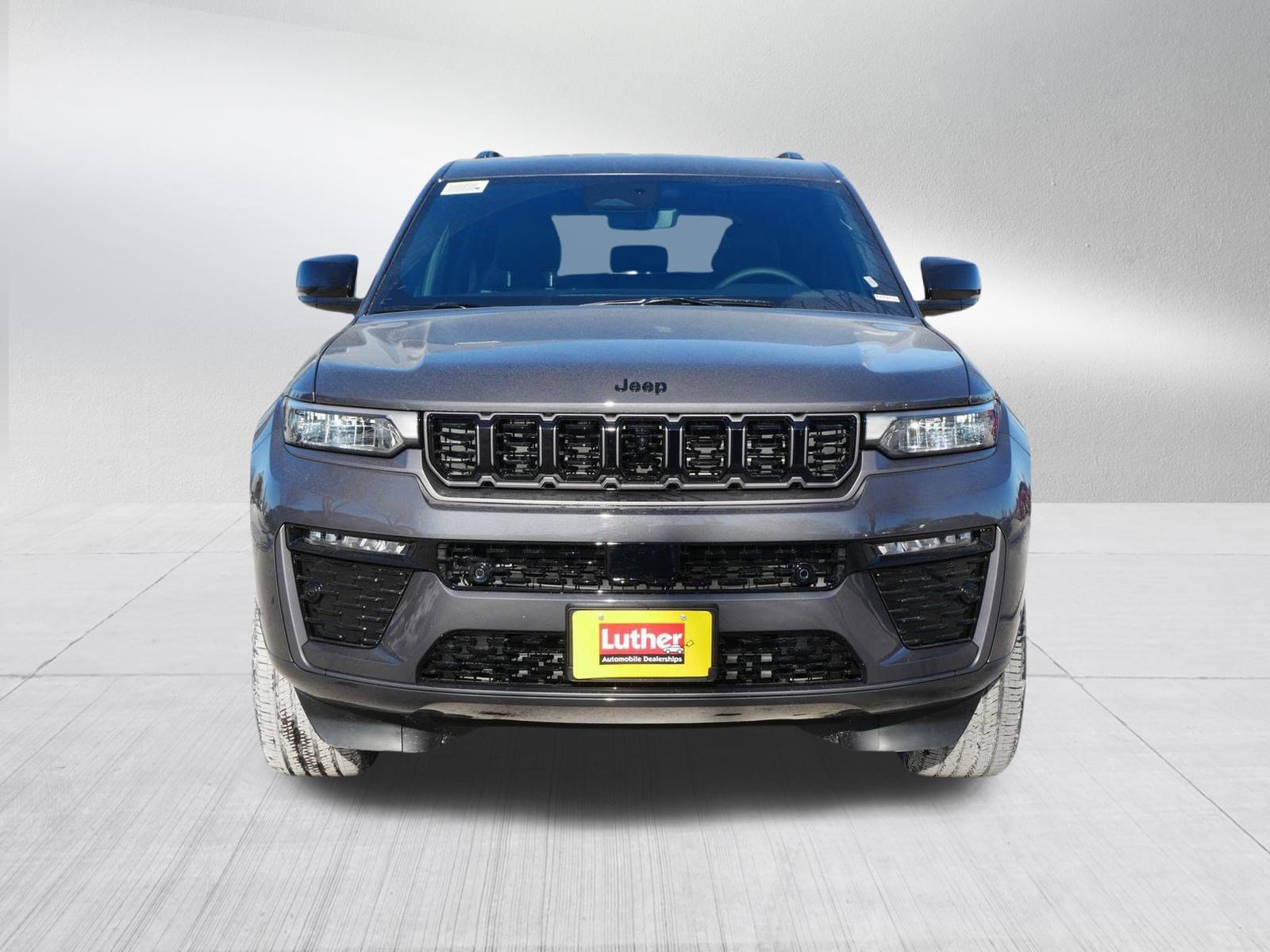 New 2026 Jeep Grand Cherokee Limited AWD/4WD image 2
