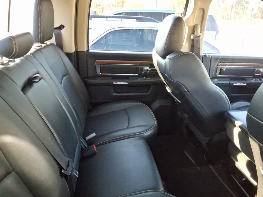 Used 2015 RAM 2500 Laramie w/ Black Appearance Group image 9