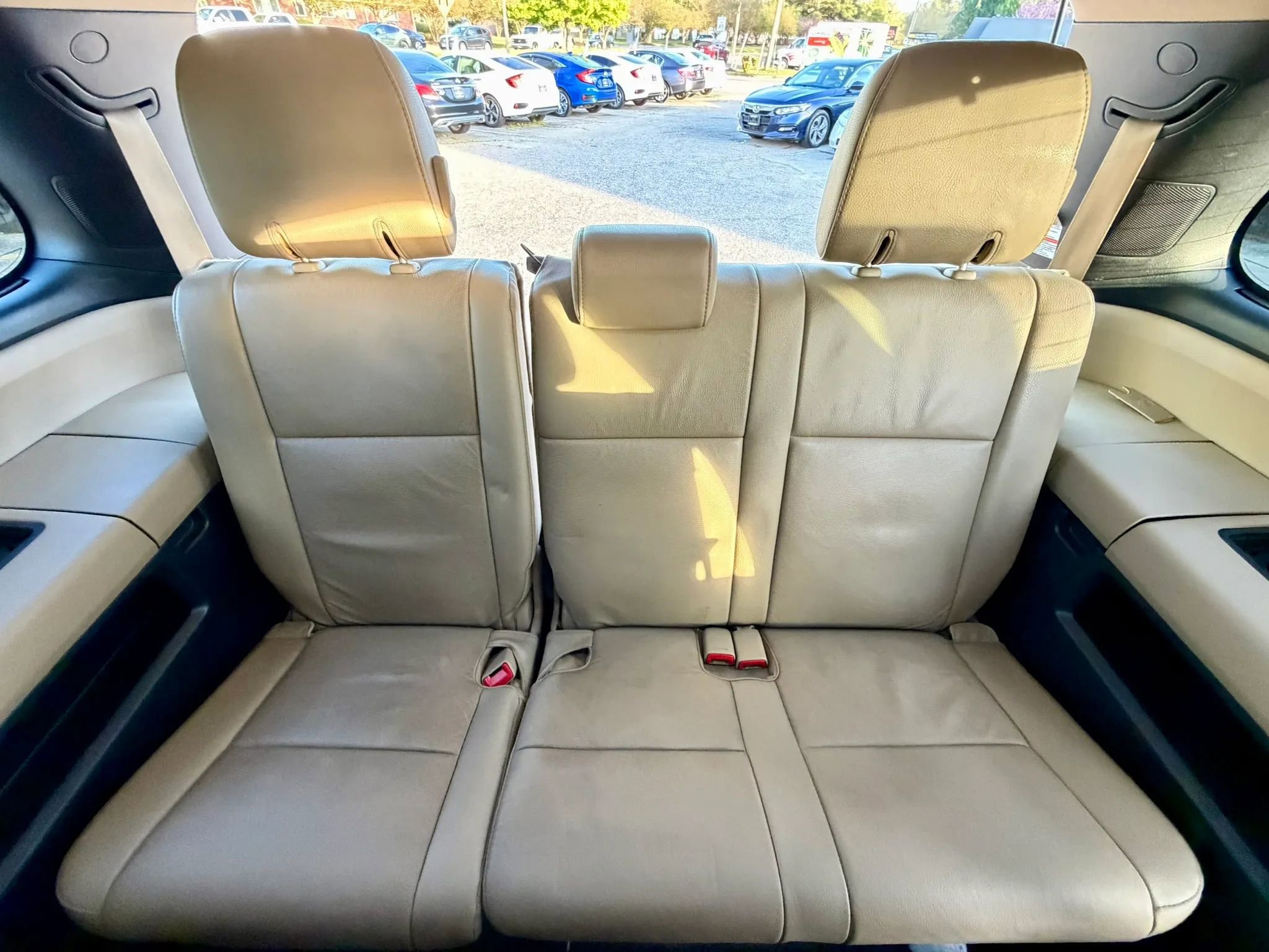 Used 2017 Toyota Sequoia Limited w/ Safety & Convenience Package AWD/4WD image 10