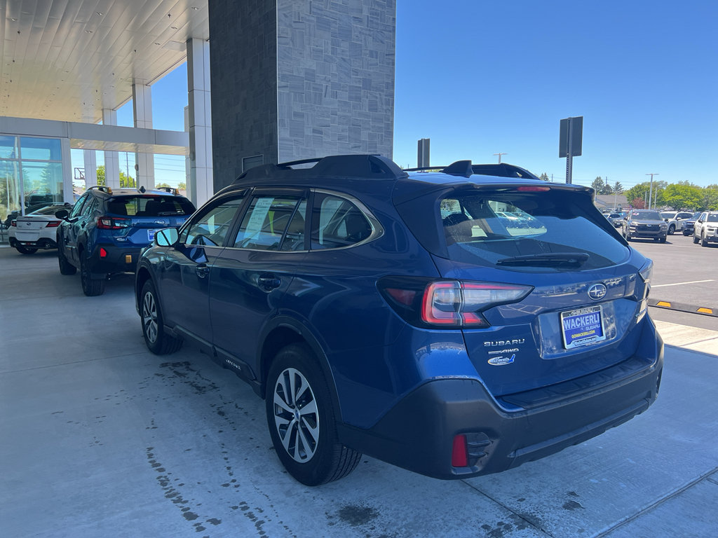 Used 2021 Subaru Outback AWD/4WD image 2