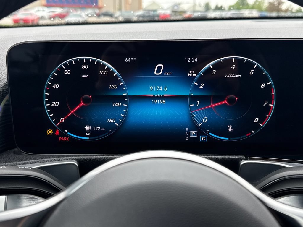 Used 2023 Mercedes-Benz GLB 250 4MATIC image 22