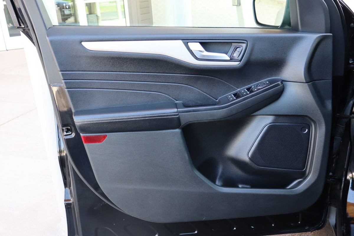 Used 2022 Ford Escape SEL image 24