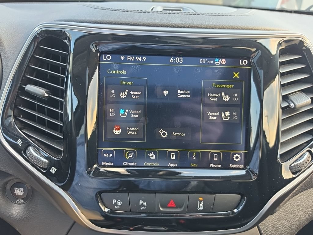 Used 2021 Jeep Cherokee Limited w/ Elite Package AWD/4WD image 69