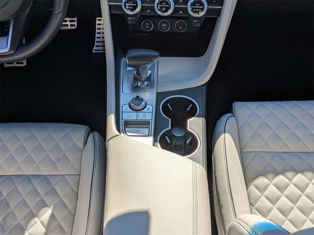 Used 2022 Genesis G70 3.3T image 19