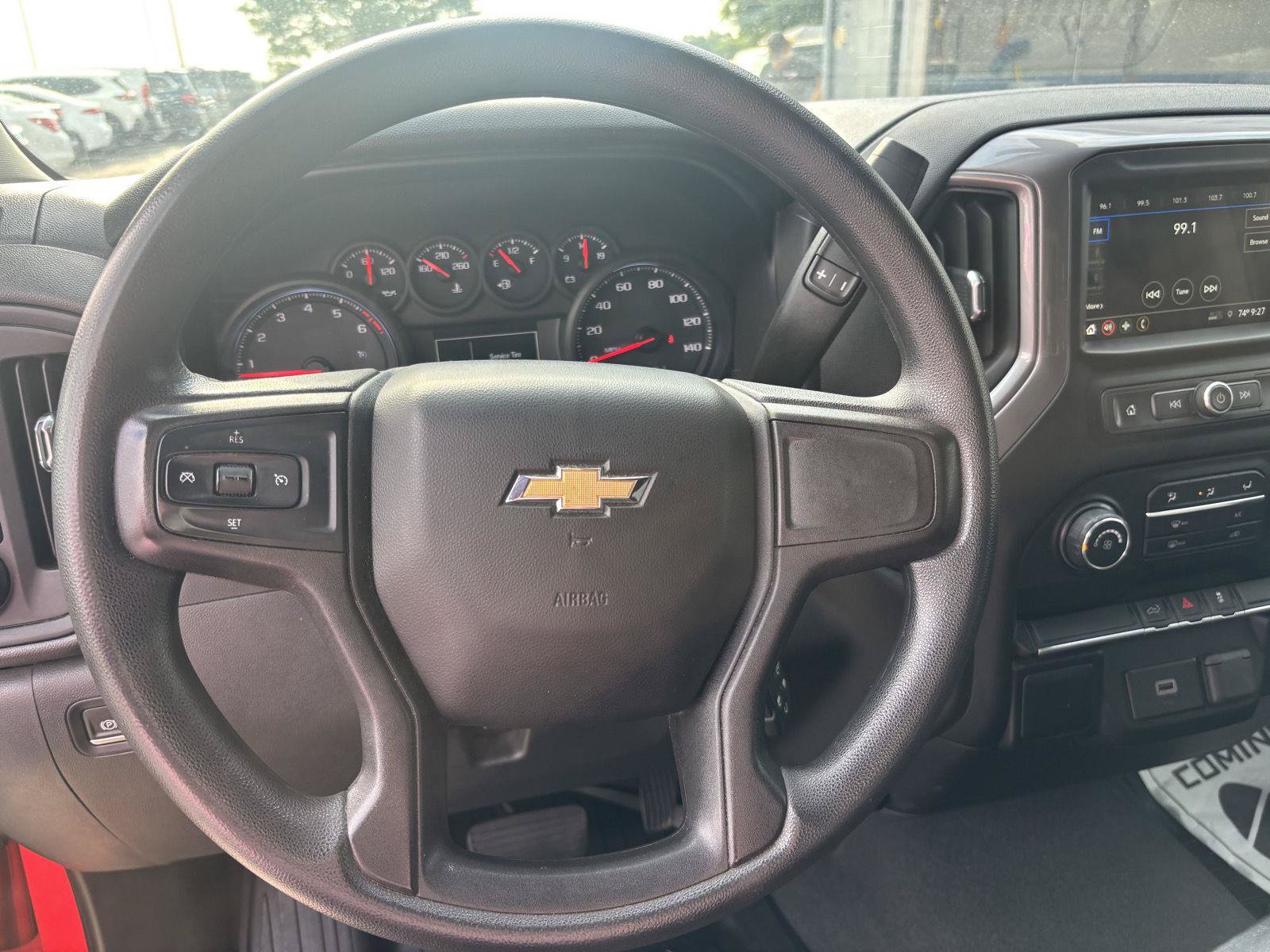Used 2019 Chevrolet Silverado 1500 Custom w/ Custom Value Package AWD/4WD image 5
