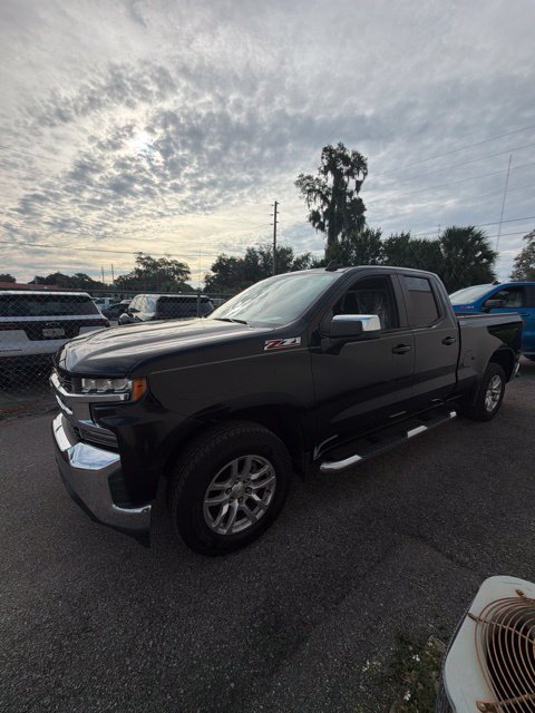 Used 2020 Chevrolet Silverado 1500 LT w/ All-Star Edition AWD/4WD image 2