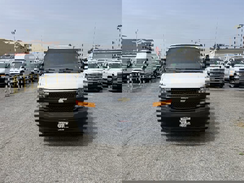 Used 2021 Chevrolet Express 2500 Extended w/ Driver Convenience Package image 5