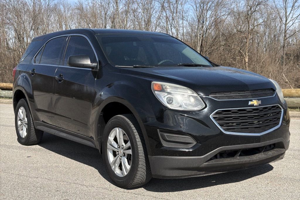 Used 2017 Chevrolet Equinox LS image 27
