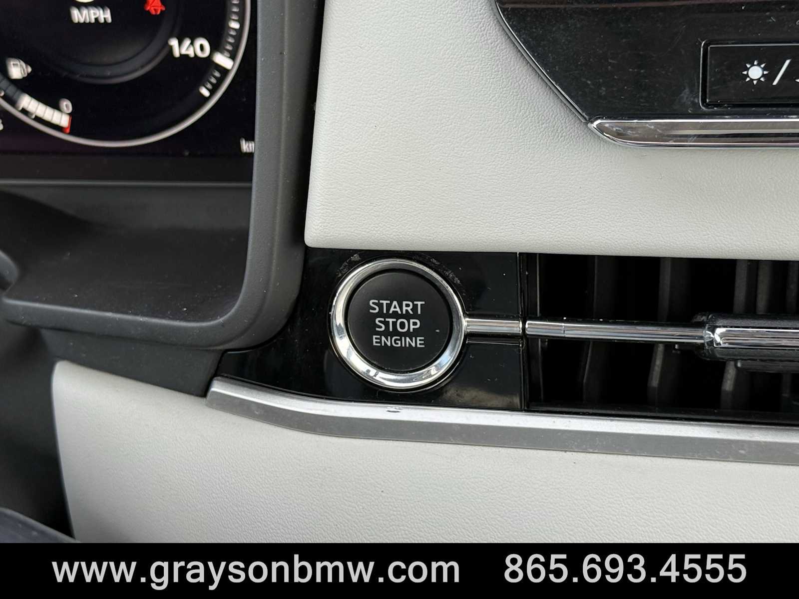 Used 2023 Mitsubishi Outlander SEL image 23